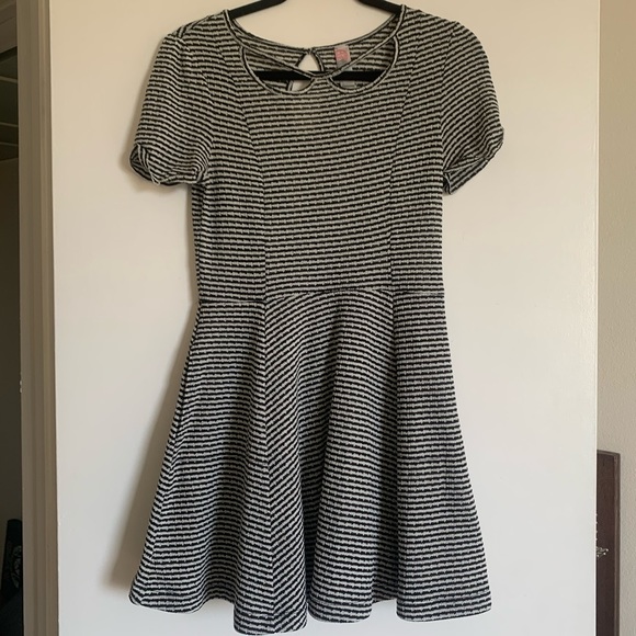 Free People FP Beach Black/White Striped Keyhole Skater Dress Size Small EUC - Picture 2 of 7